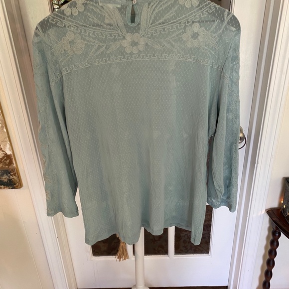 Sundance Lace Floral Top LS Large - Picture 2 of 7